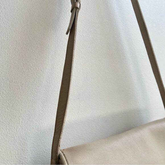 Vintage COACH City Bag Bone Leather Shoulder Crossbody Handbag - Picture 6 of 15
